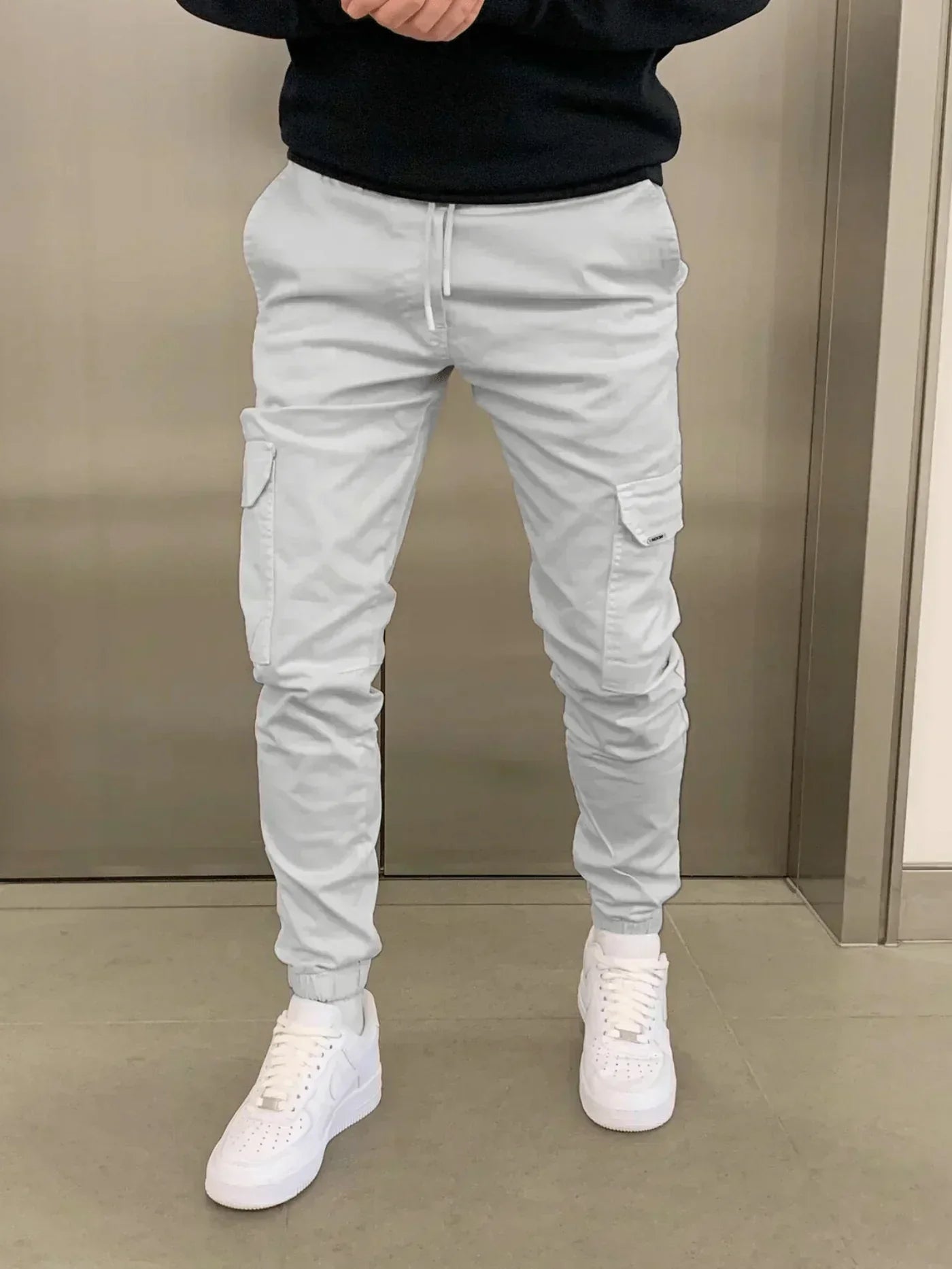 Adrián | Pantalón cargo stretch moderno