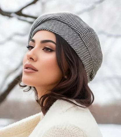 Valeria | La Elegancia Atemporal De La Boina Parisina